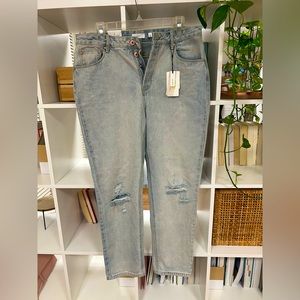 a loves a high rise boyfriend distressed jeans, size 31